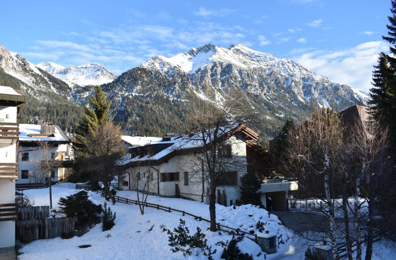 Ferienwohnung Helvetia 2. Stock Lenzerheide/Lai Exterior foto